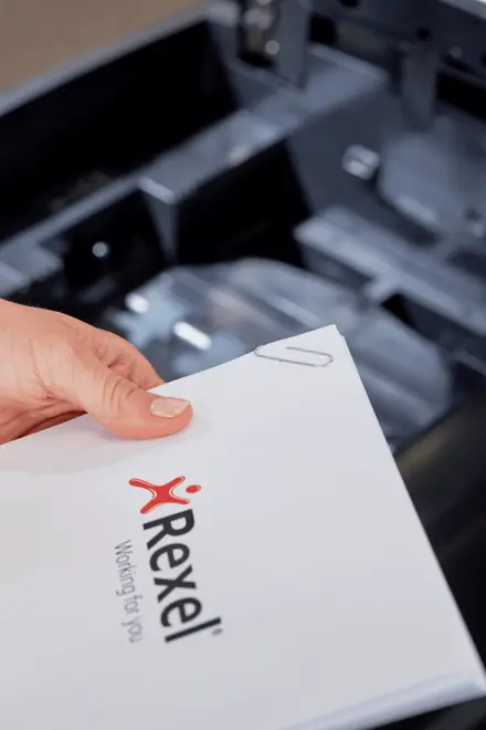 Destructora Rexel Auto+ 750X Auto-Alimentación Corte Partículas